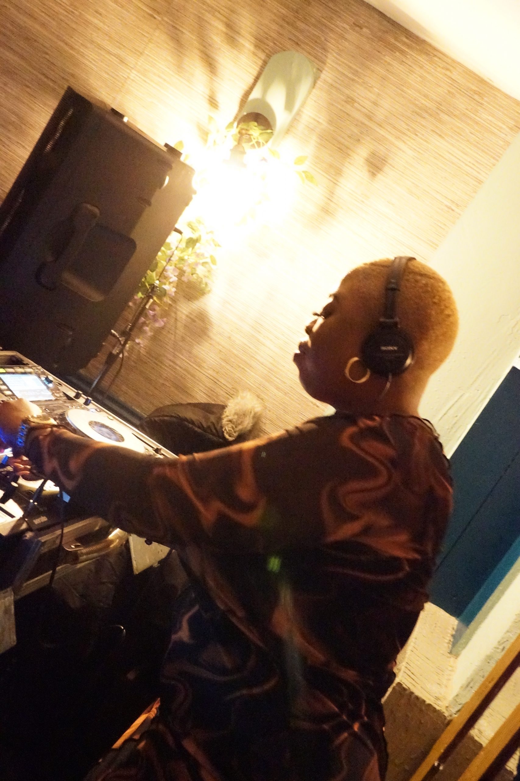 Neo The DJ
